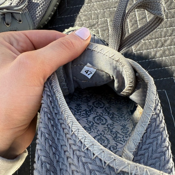 Men’s Water Shoes - Picture 3 of 4